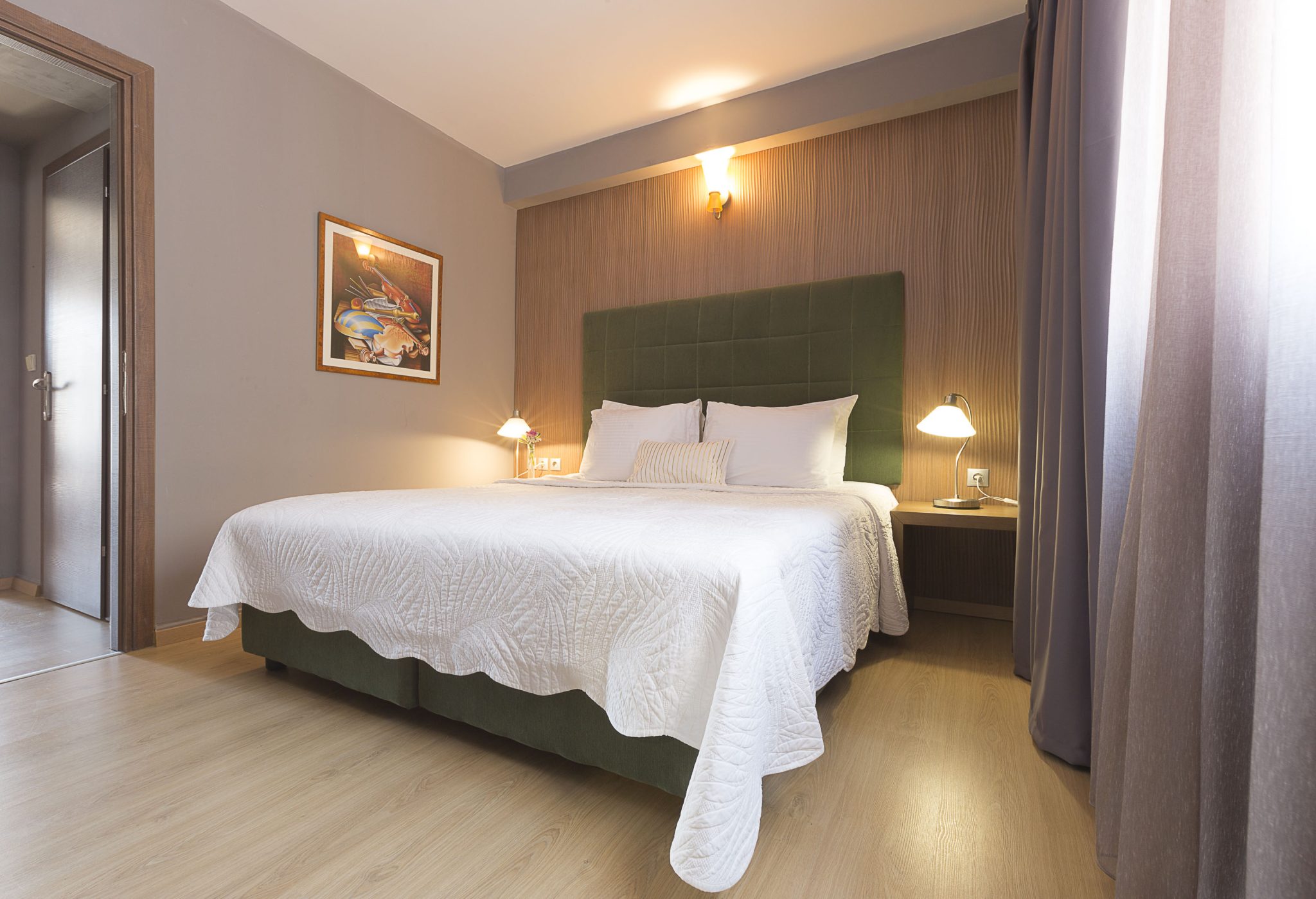 HOME HOTEL PLAZA visual data 4